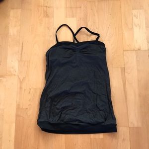 Lululemon Criss cross back strap yoga top. Size 4?